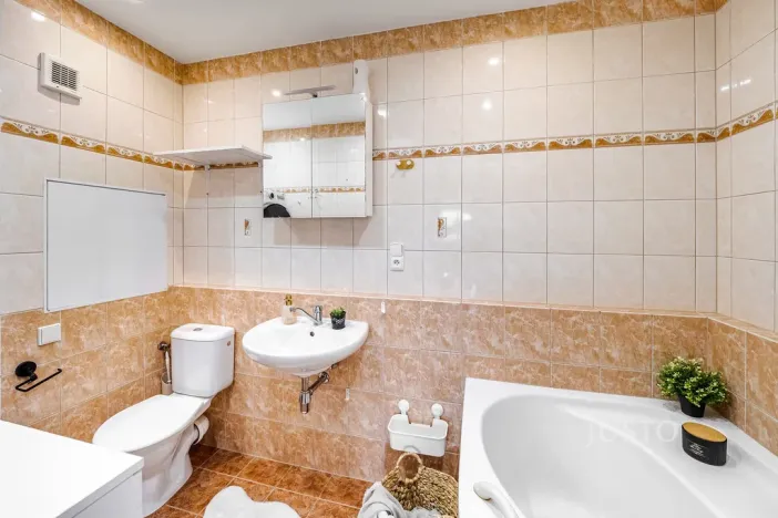 Prodej bytu 3+1, České Budějovice - České Budějovice 3, A. Trägera, 63 m2