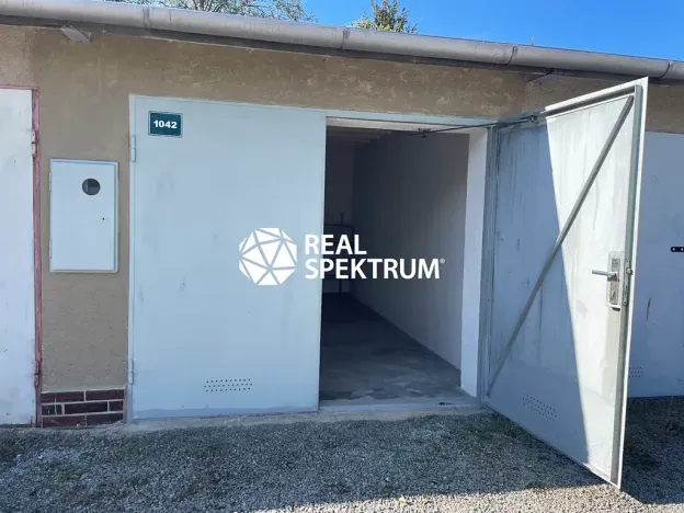 Prodej garáže, Blansko, Pražská, 18 m2