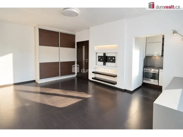 Pronájem bytu 1+1, Praha - Chodov, Ledvinova, 30 m2