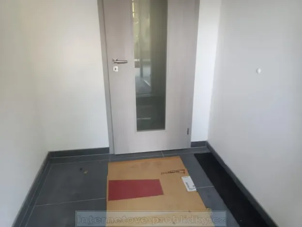 Pronájem rodinného domu, Praha - Řeporyje, 150 m2