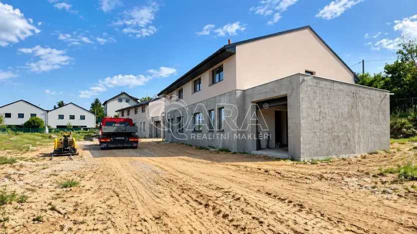 Prodej rodinného domu, Kamenice, Benešovská, 156 m2
