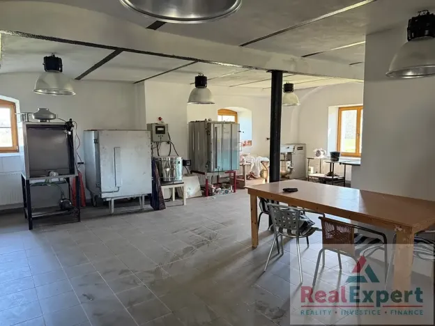 Prodej výrobních prostor, Bavorov, 3277 m2