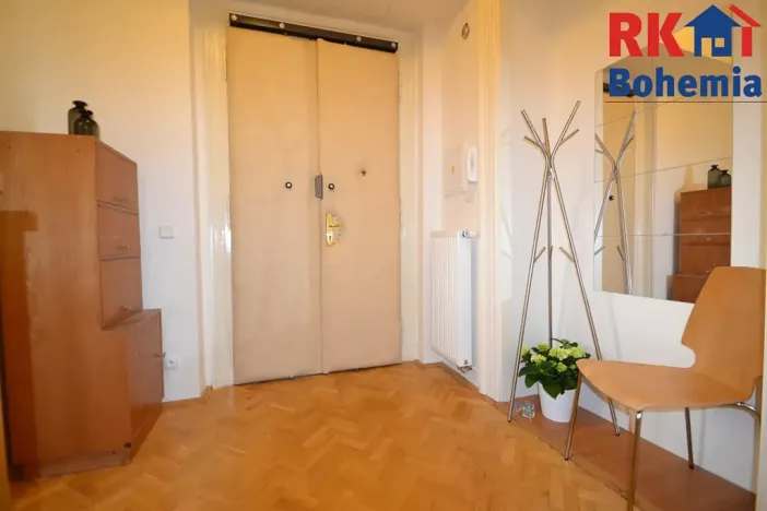 Pronájem bytu 2+kk, Praha - Nové Město, V tůních, 60 m2