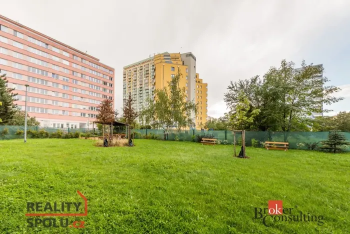 Prodej bytu 3+kk, Praha - Záběhlice, Ostružinová, 67 m2
