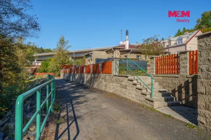 Prodej bytu 3+1, Dalovice - Všeborovice, Dolní, 76 m2