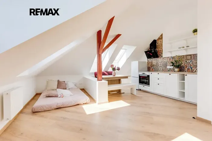 Prodej rodinného domu, Praha - Malešice, Bakalářská, 207 m2