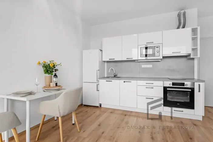 Prodej bytu 1+kk, Praha - Černý Most, Cukrova, 30 m2