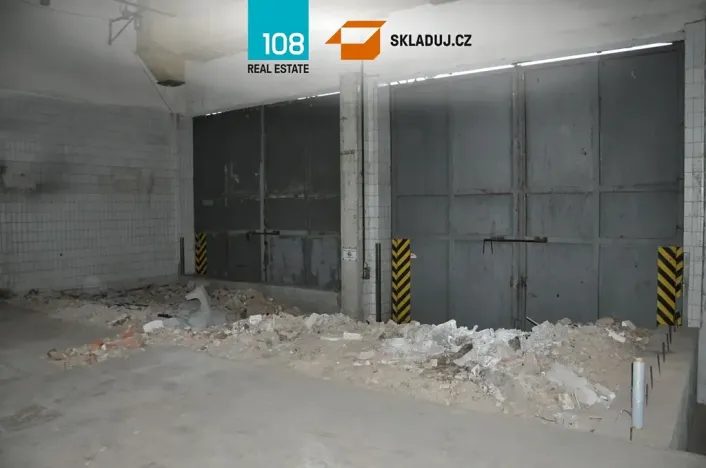 Pronájem skladu, Chomutov, 1300 m2