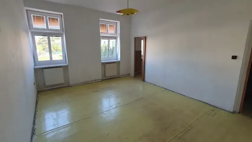 Prodej atypického bytu, České Velenice, Tylova, 107 m2