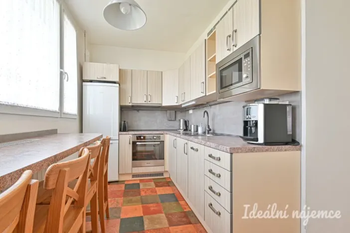 Pronájem bytu 3+1, Brno - Lesná, Milénova, 68 m2