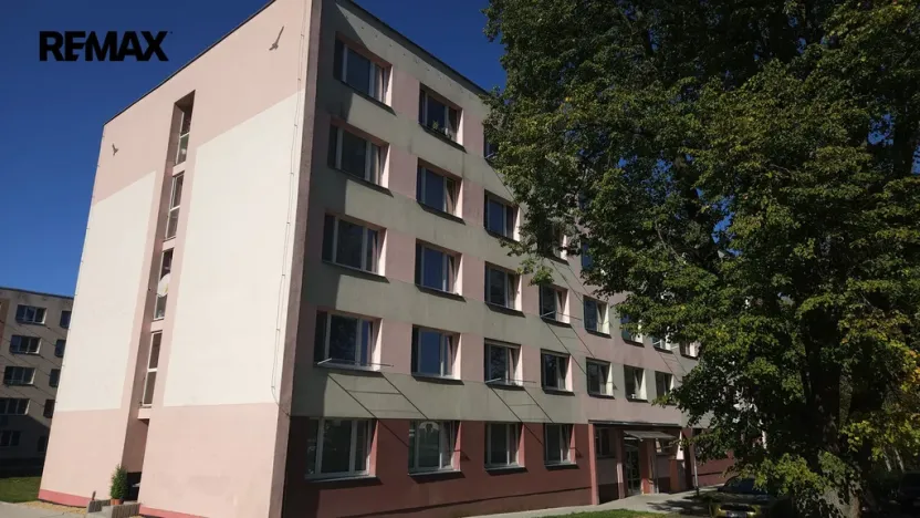 Prodej bytu 1+kk, Jindřichův Hradec - Otín, 20 m2