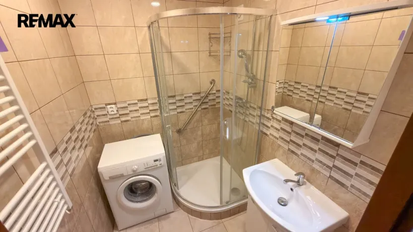 Prodej bytu 2+1, Hradec Králové - Moravské Předměstí, Sekaninova, 61 m2
