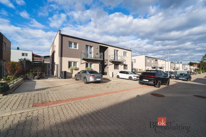 Prodej bytu 4+kk, Vochov, 81 m2