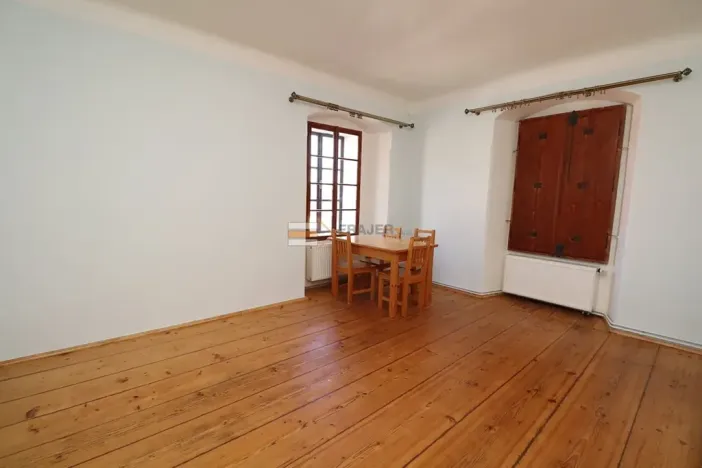 Pronájem bytu 1+kk, Uhlířské Janovice, Václavské náměstí, 26 m2