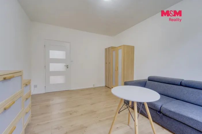 Prodej bytu 3+1, Klatovy - Klatovy III, Pod Hůrkou, 63 m2