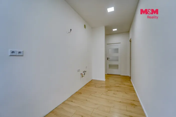 Prodej bytu 3+1, Klatovy - Klatovy III, Pod Hůrkou, 63 m2