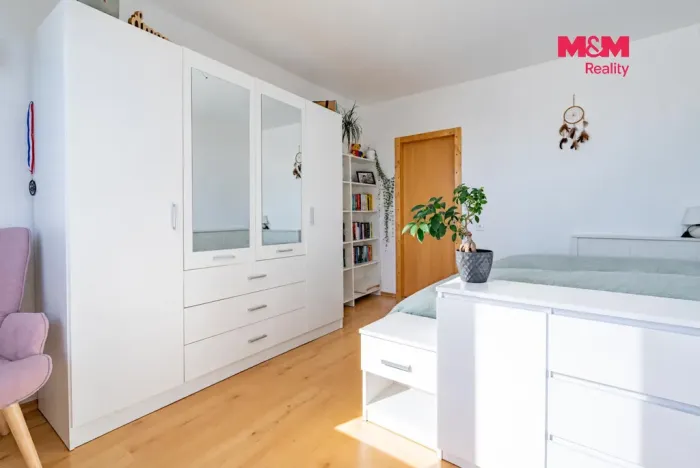 Prodej bytu 2+kk, Třeboň - Třeboň II, Nádražní, 50 m2