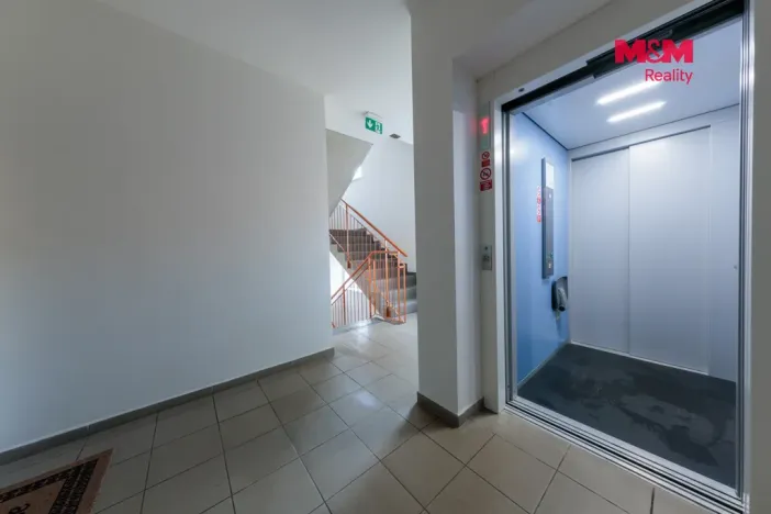 Prodej bytu 2+kk, Nová Role, Svobodova, 39 m2
