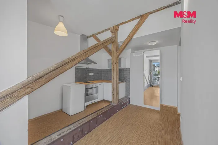 Pronájem bytu 1+kk, Praha - Libeň, Nad Kolčavkou, 28 m2