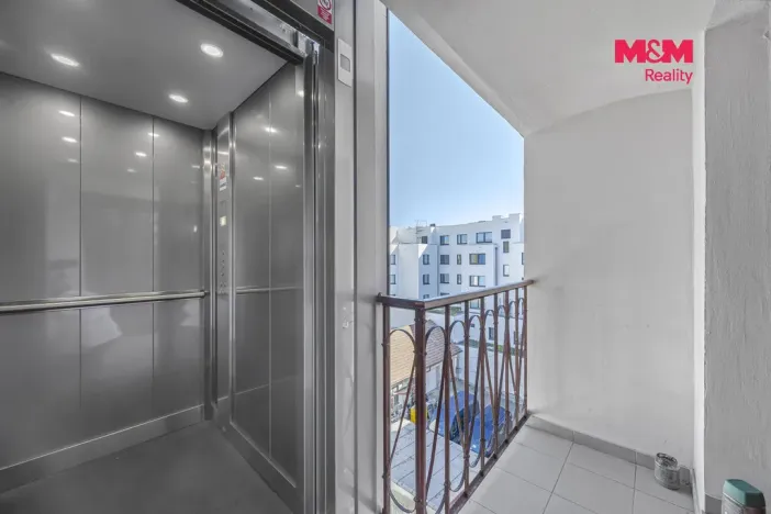 Pronájem bytu 1+kk, Praha - Libeň, Nad Kolčavkou, 28 m2