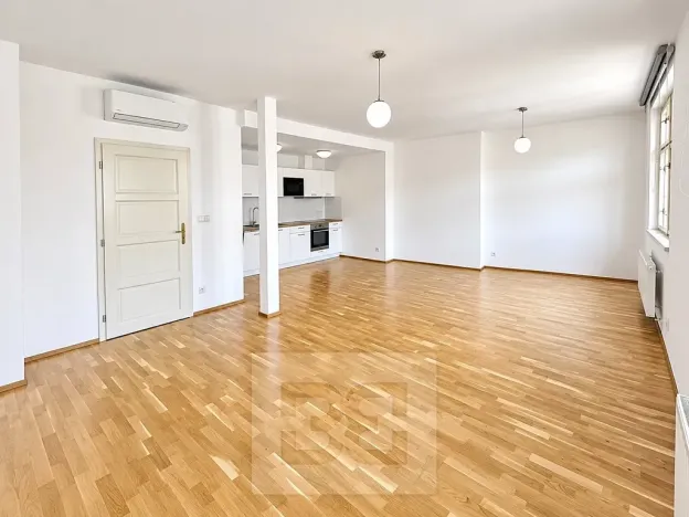 Pronájem bytu 2+kk, Praha - Nové Město, Mlynářská, 72 m2