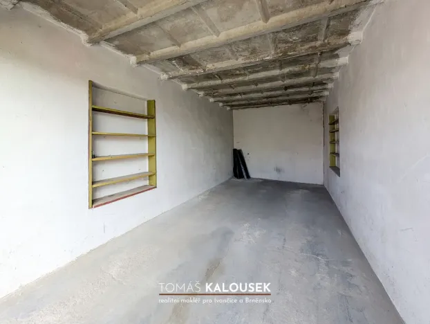 Prodej garáže, Ivančice, 18 m2