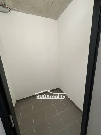 Pronájem bytu 2+kk, Zlín, Lorencova, 58 m2