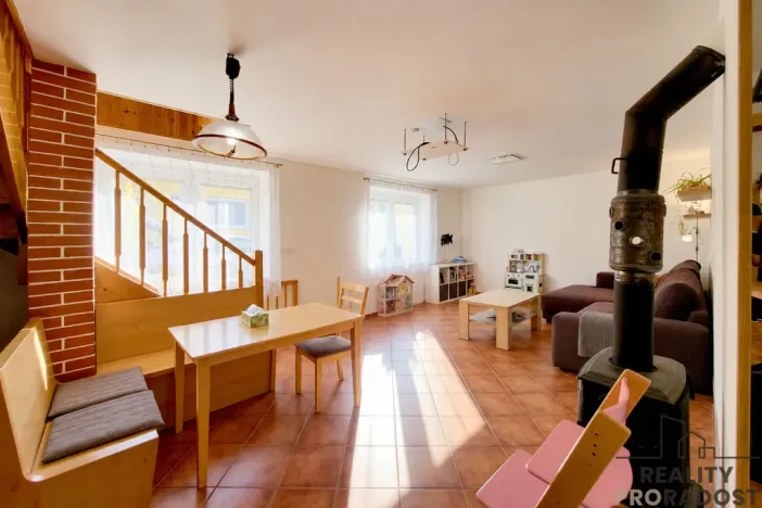 Prodej rodinného domu, Hluboké Mašůvky, 128 m2