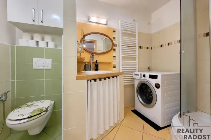 Prodej rodinného domu, Hluboké Mašůvky, 128 m2
