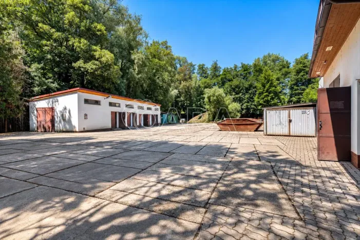 Prodej výrobních prostor, Praha - Pitkovice, V Pitkovičkách, 2971 m2