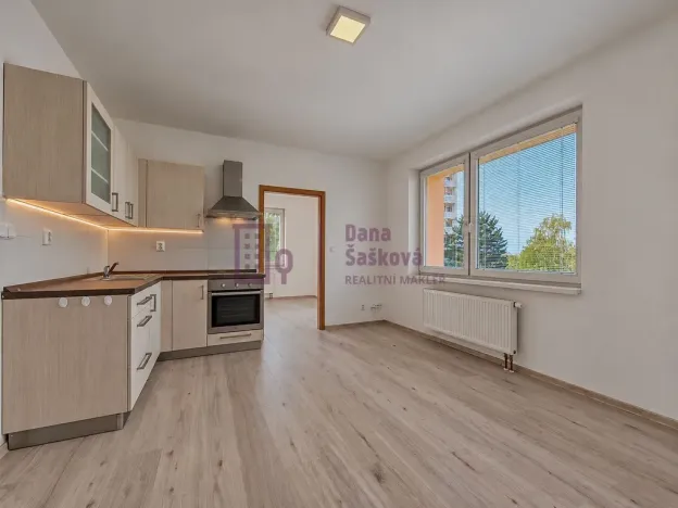 Pronájem bytu 3+kk, Jindřichův Hradec - Jindřichův Hradec III, sídliště Vajgar, 53 m2