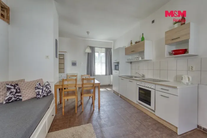Prodej ubytování, Pňovany, 450 m2
