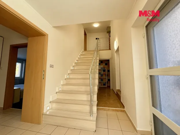 Prodej rodinného domu, Kobylí, 350 m2