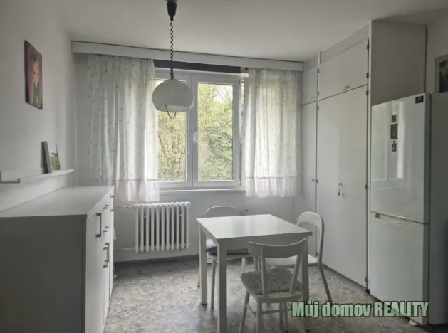 Pronájem bytu 2+kk, Praha - Smíchov, Nad Zámečnicí, 36 m2