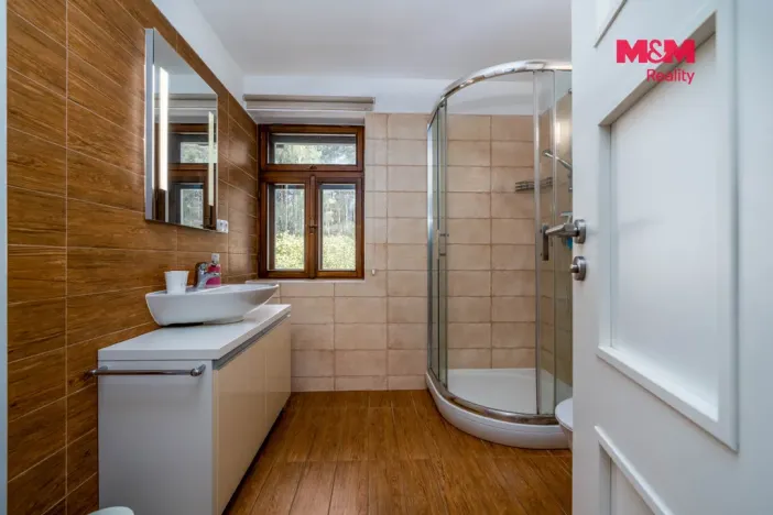 Prodej rodinného domu, Dubá - Bukovec, 325 m2