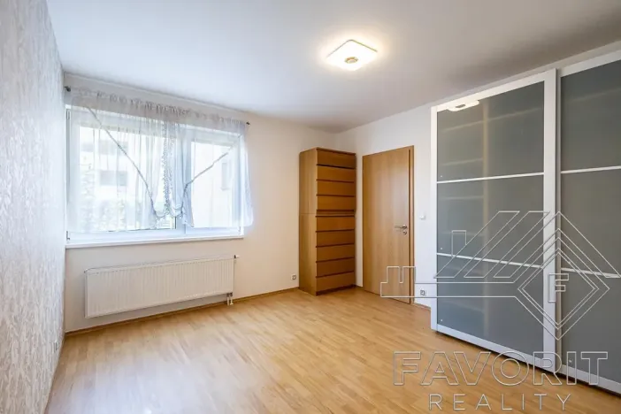 Pronájem bytu 2+kk, Praha - Letňany, Chlebovická, 57 m2