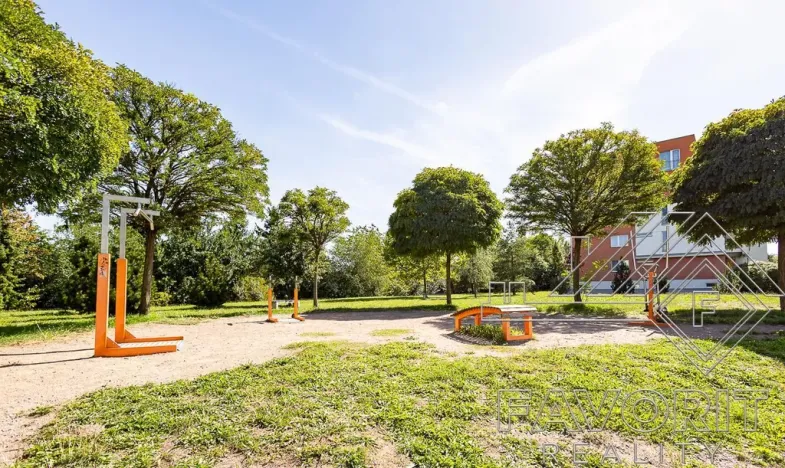 Pronájem bytu 2+kk, Praha - Letňany, Chlebovická, 57 m2