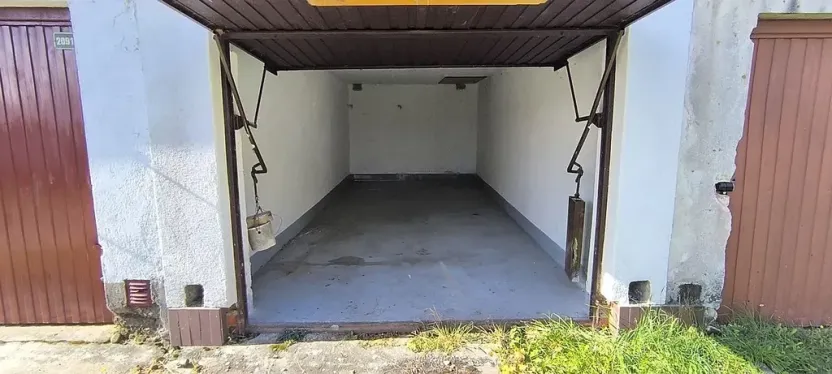 Pronájem garáže, Cheb, 21 m2