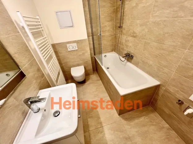 Pronájem bytu 2+kk, Ostrava - Poruba, náměstí Boženy Němcové, 45 m2
