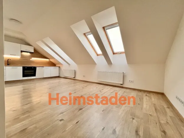 Pronájem bytu 2+kk, Ostrava - Poruba, náměstí Boženy Němcové, 45 m2