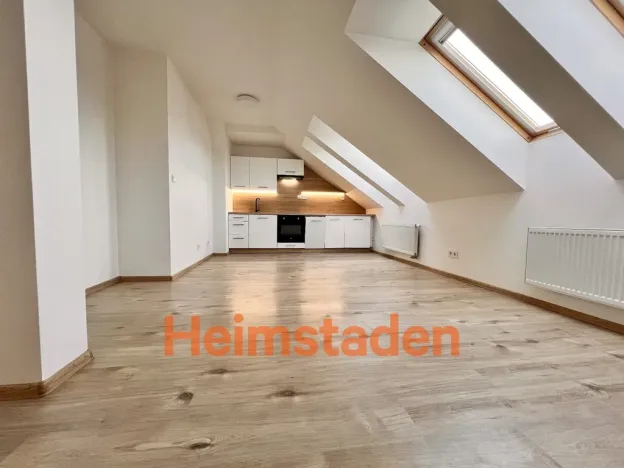 Pronájem bytu 2+kk, Ostrava - Poruba, náměstí Boženy Němcové, 45 m2