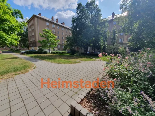 Pronájem bytu 2+kk, Ostrava - Poruba, náměstí Boženy Němcové, 45 m2