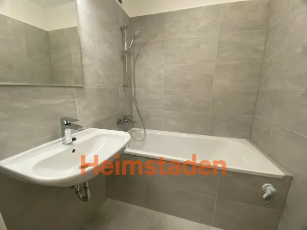 Pronájem bytu 2+1, Ostrava - Poruba, Čs. exilu, 56 m2