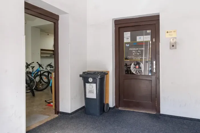 Prodej obchodního prostoru, Úpice, Puškinova, 406 m2