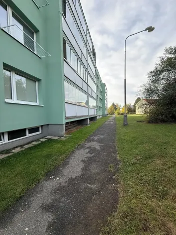 Prodej bytu 1+kk, Jílové u Prahy, Holíkova, 44 m2