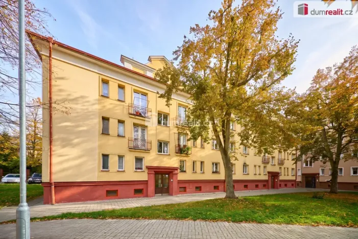 Prodej bytu 2+1, Ostrov, Palackého, 74 m2