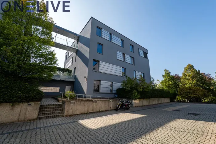 Prodej bytu 2+kk, Praha, Valečovská, 80 m2