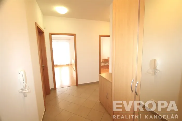 Pronájem bytu 2+kk, Praha - Hlubočepy, Do Klukovic, 64 m2