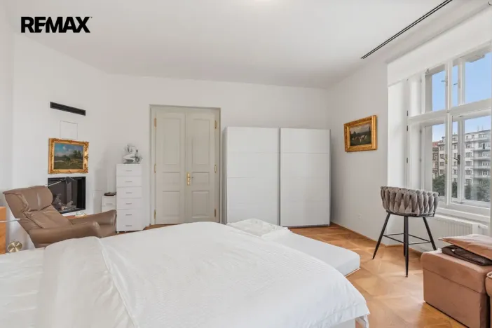 Prodej kanceláře, Praha - Vinohrady, Škrétova, 139 m2