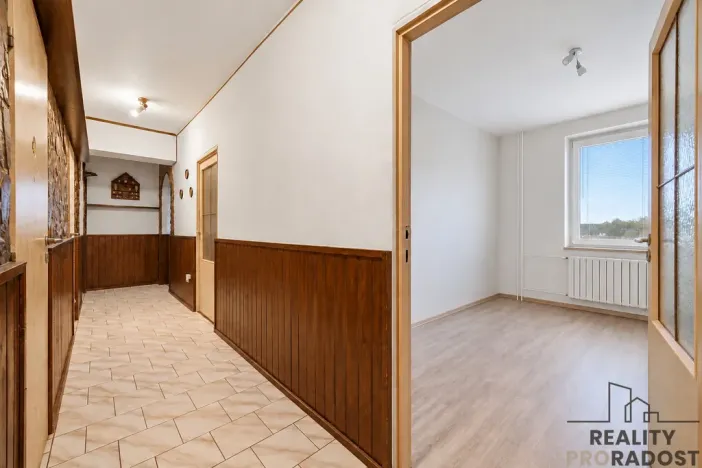 Prodej bytu 3+1, Lázně Bohdaneč, Za Sokolovnou, 80 m2